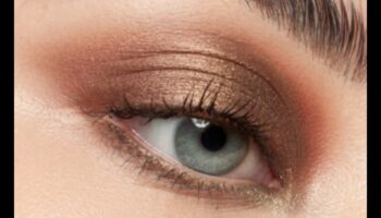 قوة الألوان الترابية: احتضان لوحة الطبيعة في مظهر مكياجك الطبيعي