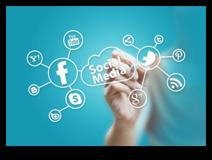 الفسيفساء الرقمية: تجميع العلاقات معًا عبر الإنترنت