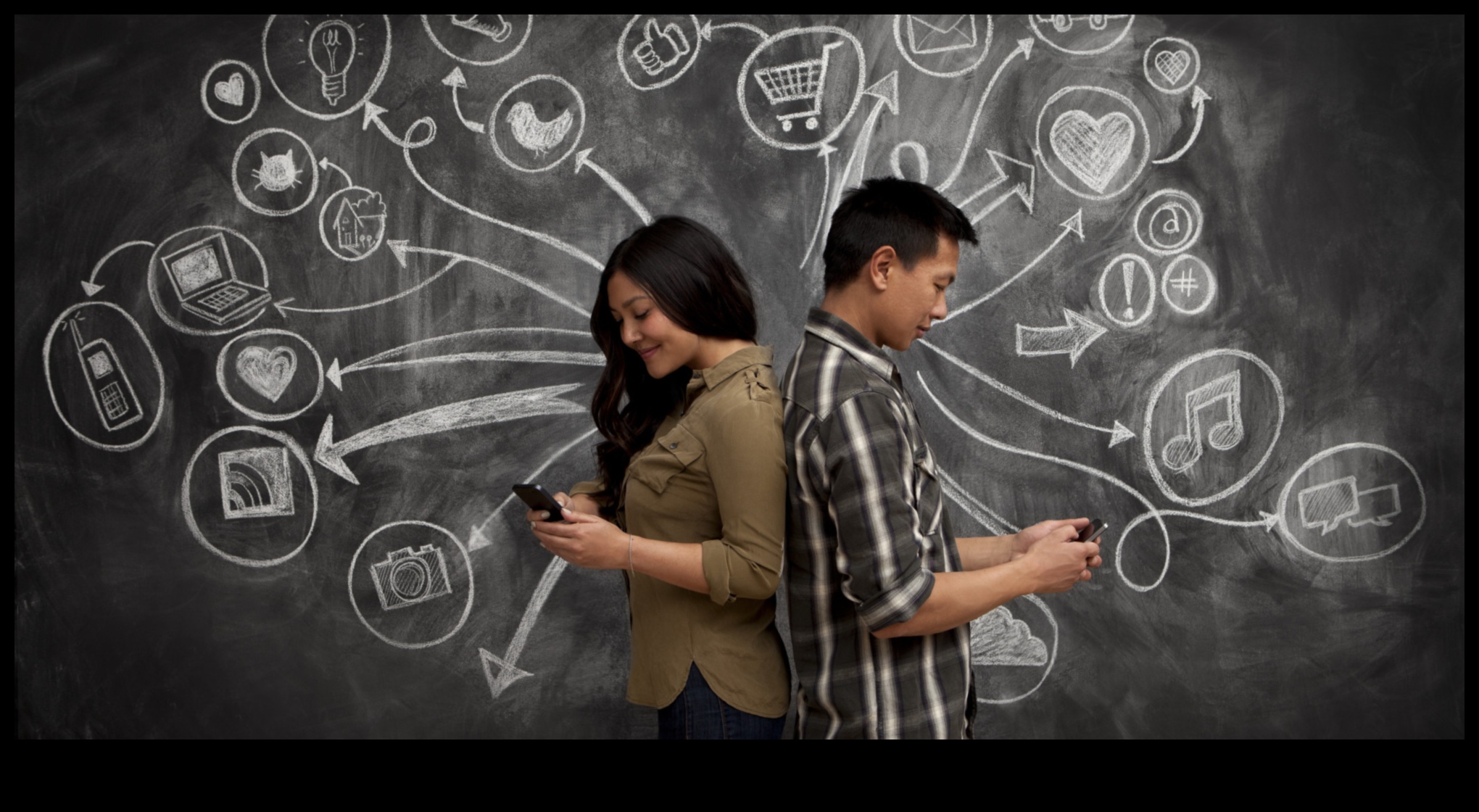 النقرات والرفقة: الكشف عن قوة الشبكات الاجتماعية