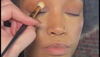 أساسيات ظلال العيون: ظلال لا غنى عنها لكل مجموعة مكياج